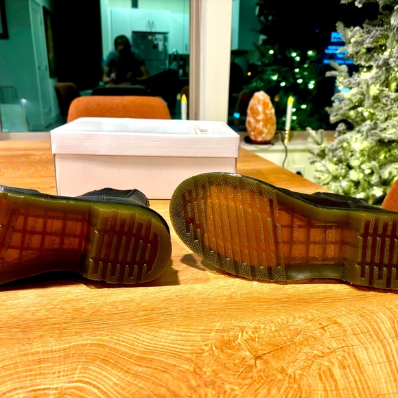 Christmas gift - never worn - brand new Chelsea boot Dr. Martin’s Black Leather - Picture 3 of 5